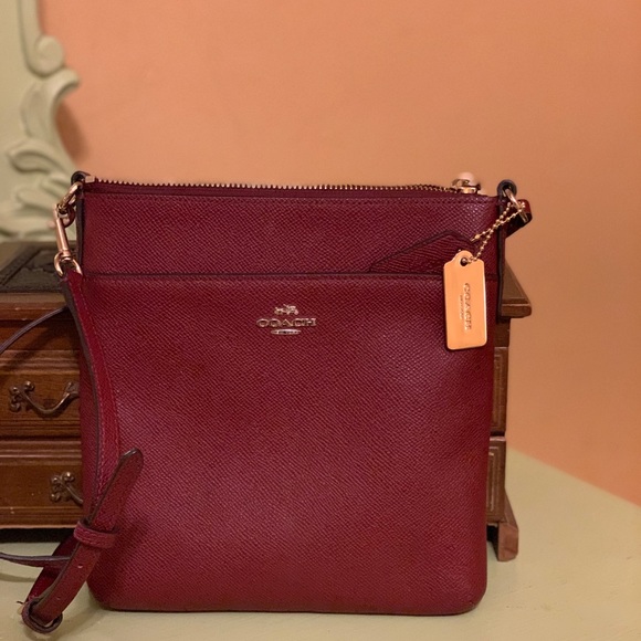 Coach Kitt Messenger Crossbody - Picture 2 of 8